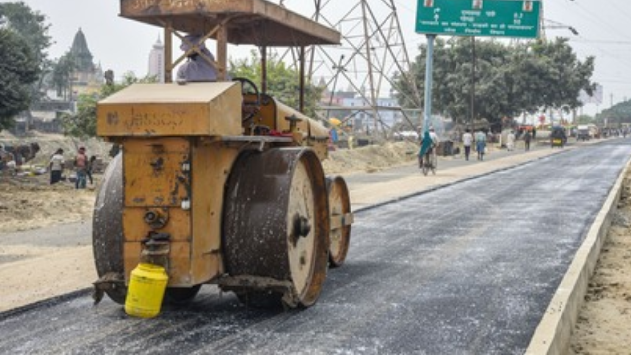 BJP, Shiv Sena (UBT) demand blacklisting of SoBo CC roads contractor | Mumbai News – Times of India