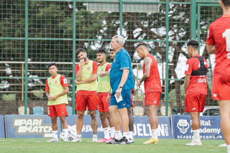 ISL: FC Goa face weakened Hyderabad as problems mount for hosts | Goa News – Times of India