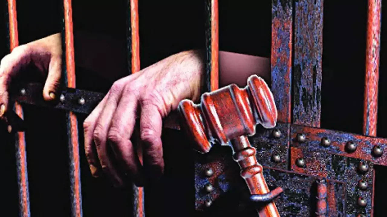 Teacher Sentenced to 5 Years in Jail for Sexual Abuse of 3 Minors in 2019 – Latest News | Mumbai News – Times of India