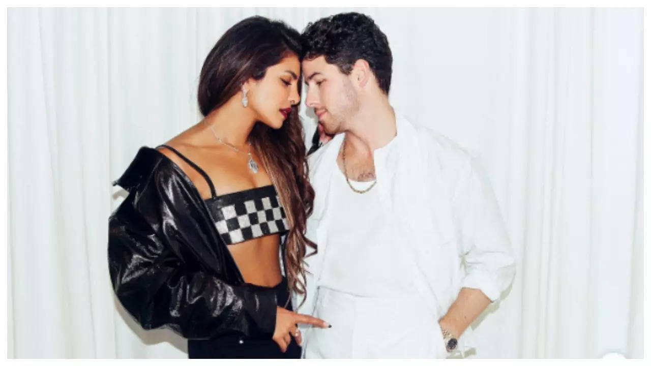 Priyanka Chopra and Nick Jonas:  Million Lawsuit for LA Home Repairs | – Times of India