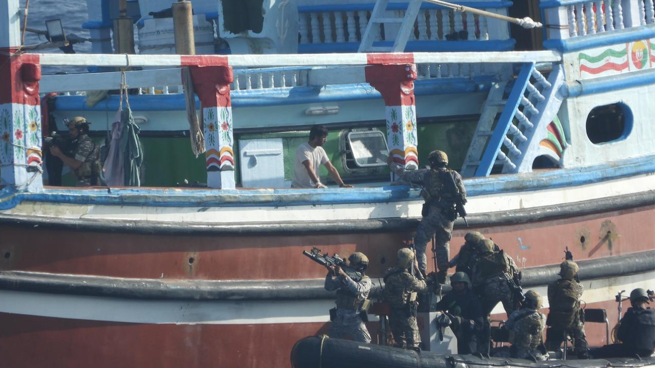 Navy foils another piracy attempt near Somalia coast