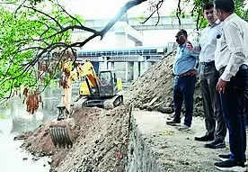 Nmc To Repair Retaining Walls On Nag River | Nagpur News – Times of India