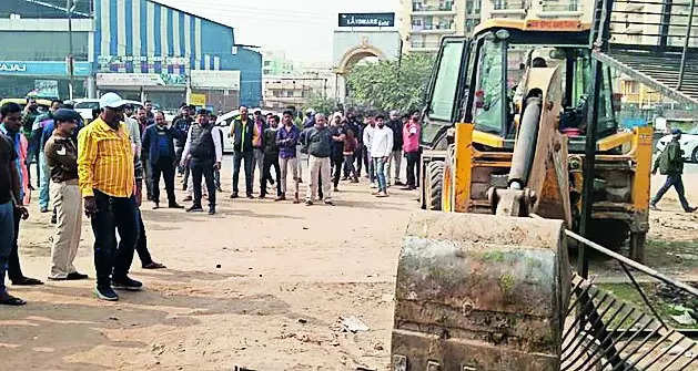 Illegal structures razed – Anti-encroachment drive in Patna | Patna News – Times of India