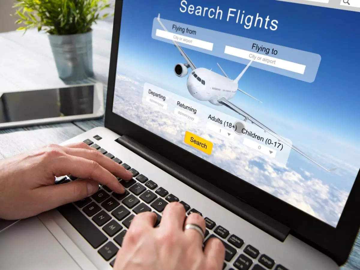 10 hacks to grab the cheapest flight tickets!