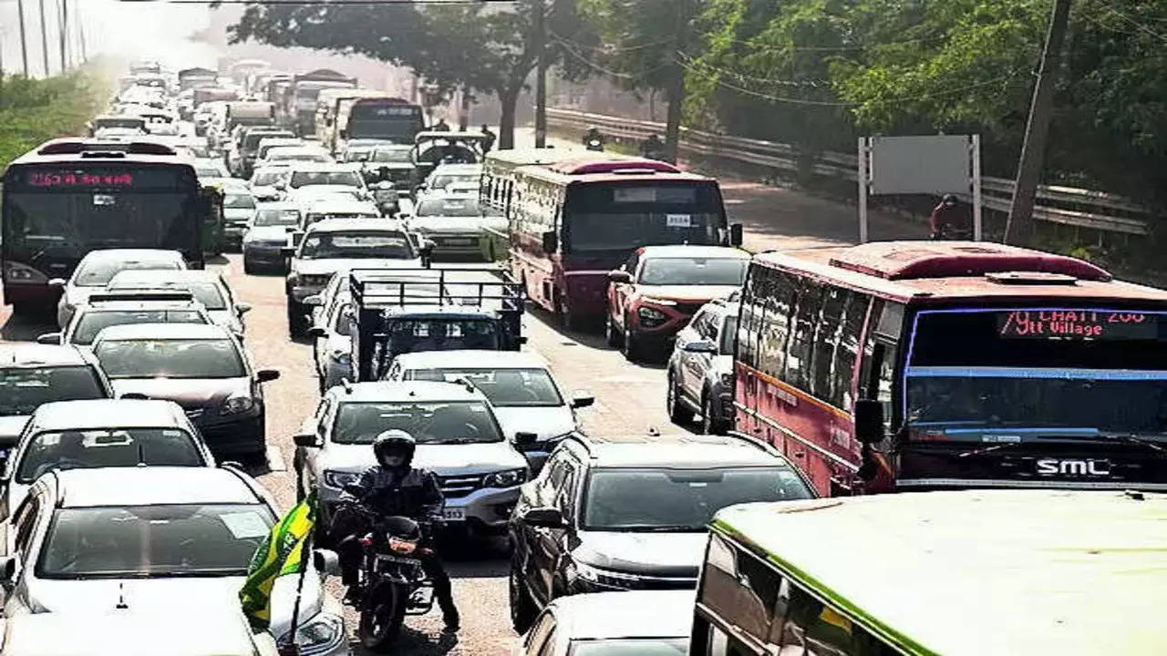 Several Pune roads witness traffic jam for 7 hours | Pune News – Times of India