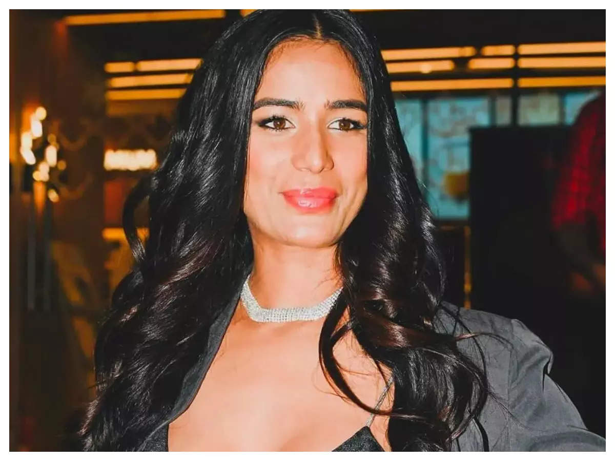 Poonam Pandey’s fake death stint: All you need to know about her publicity gimmick gone wrong  | The Times of India