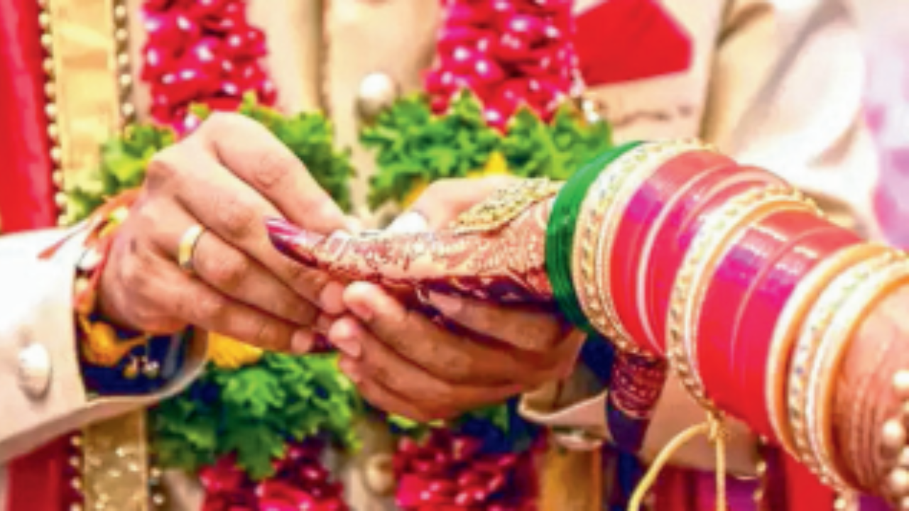 Telangana Government to Study Marriage Sops in Tamil Nadu & Andhra Pradesh for Scheme in State | Hyderabad News – Times of India