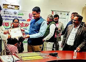 12-day Kashi Sansad Gyan Pratiyogita ends, winners awarded