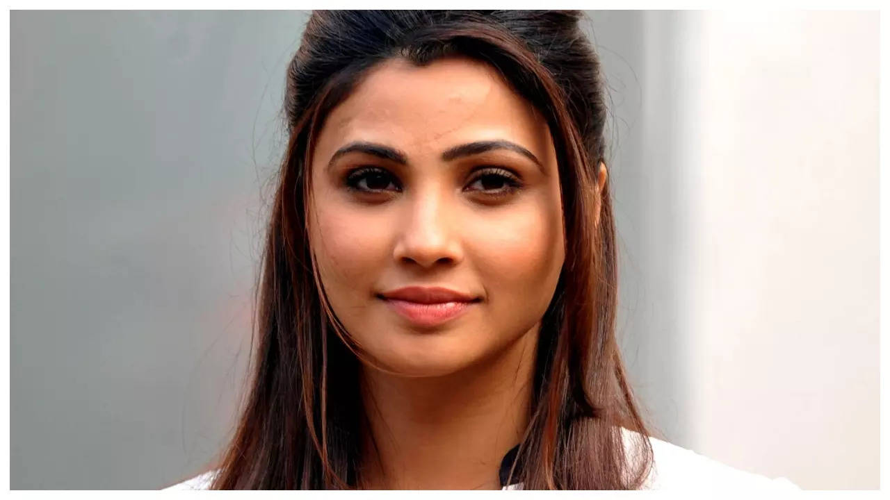 Daisy Shah opens up on her Jaundice recovery; says, ‘Cannot exert myself physically right now’ | Hindi Movie News