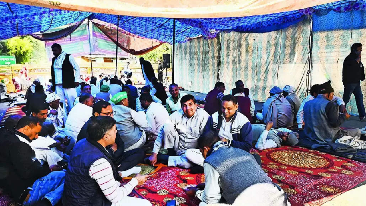 Farmers Give February 12 Ultimatum to Government: Will Return to Noida Expressway | Noida News – Times of India