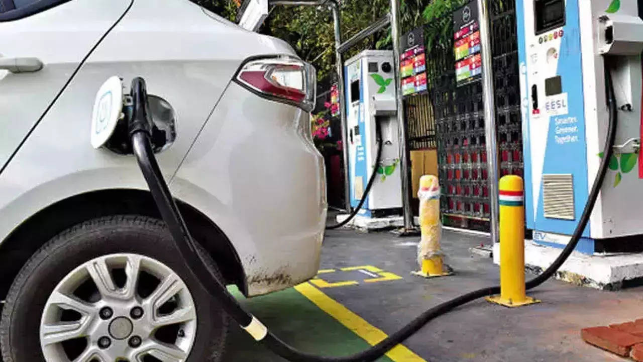 Revamping Karnataka’s Electric Vehicle Sector: Clean Mobility Initiative | Bengaluru News – Times of India