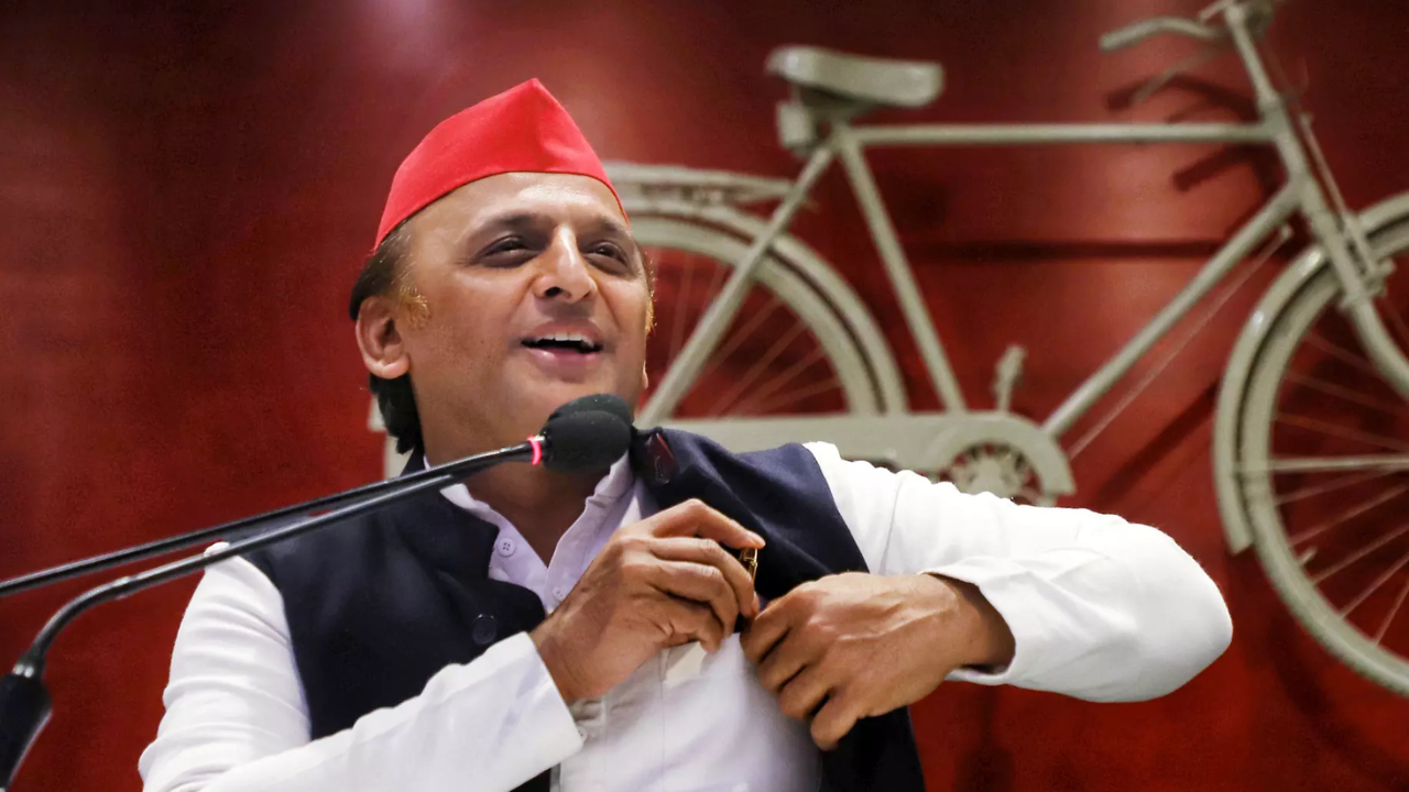 BJP govt has turned a blind eye to farmers’ woes: Akhilesh – Times of India