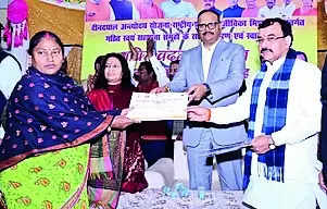 Bjp Felicitates Women Beneficiaries Of Govt Schemes | Lucknow News – Times of India