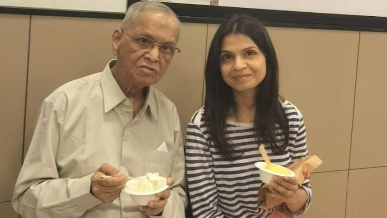 Narayana Murthy and daughter Akshata’s ice cream outing melts hearts online | Bengaluru News – Times of India