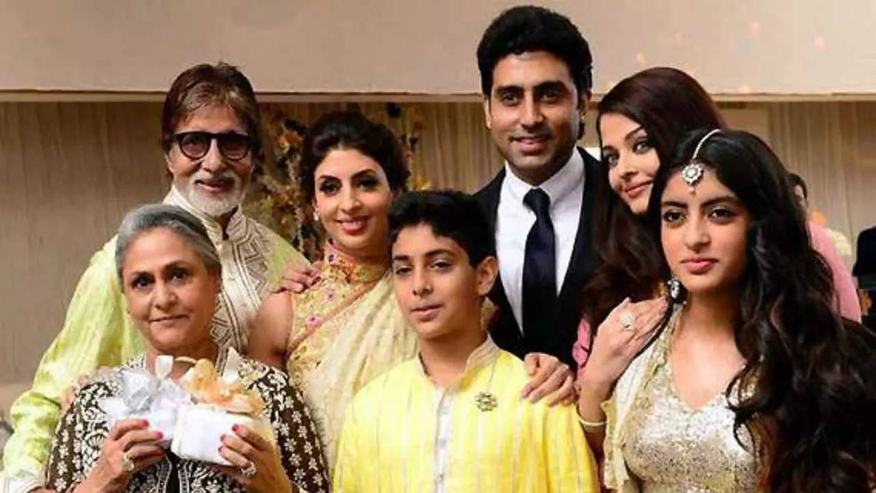 Navya Naveli Nanda reveals Amitabh Bachchan disapproves of quick haircuts for girls in household, Shweta Bachchan recollects combating with Abhishek Bachchan |