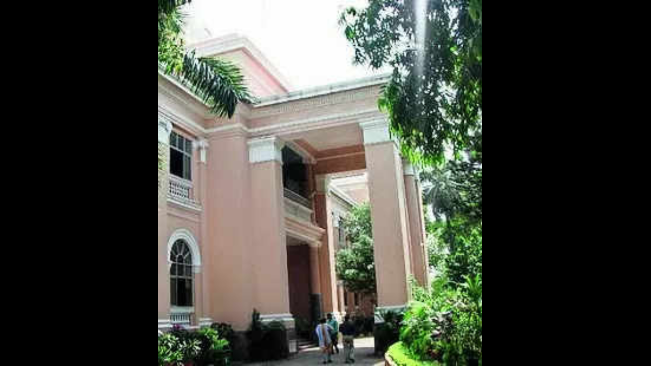 No PG course in 137-yr-old VJTI has accreditation; just 7 profs at institute | Mumbai News – Times of India