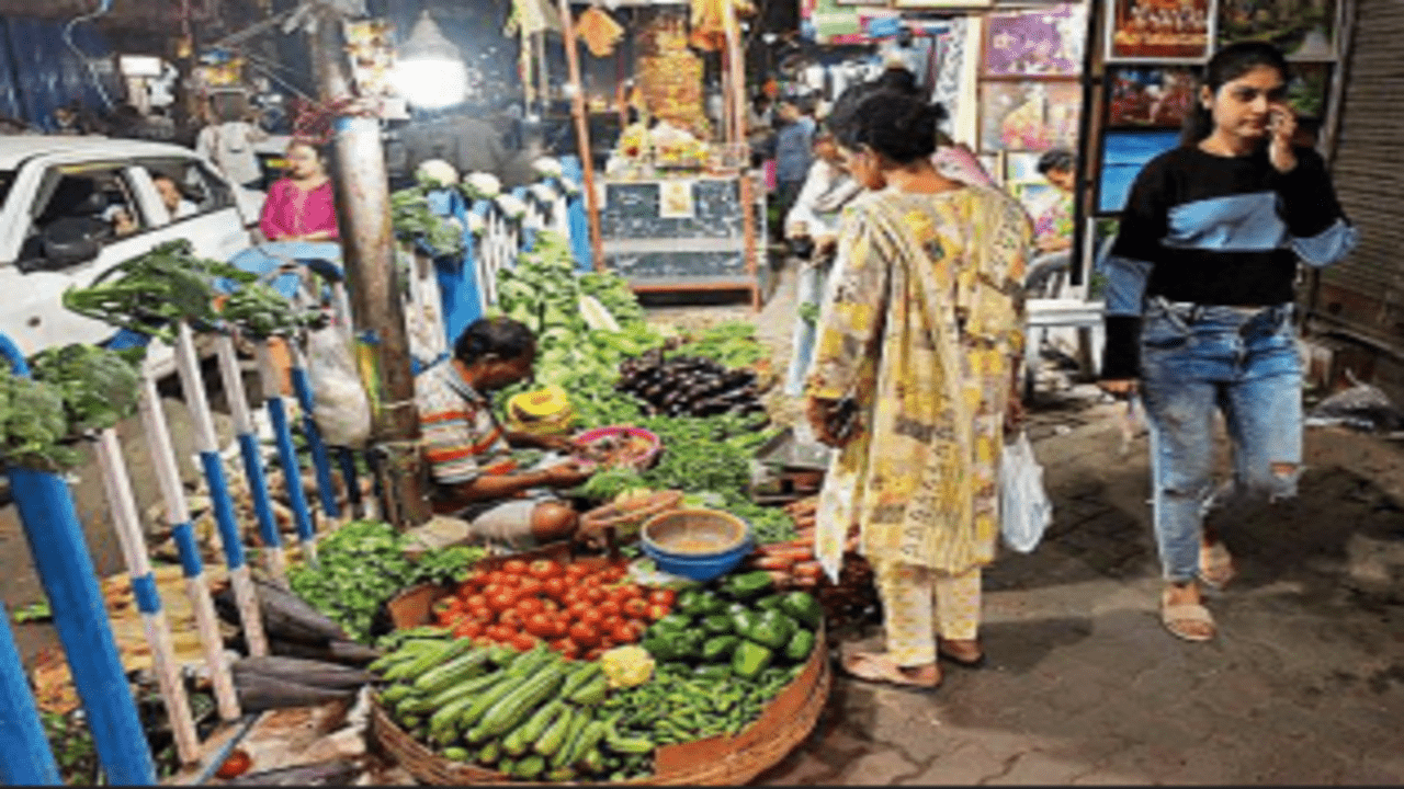 Yellow line curbs for hawkers move to SN Banerjee Road Kolkata | Kolkata News – Times of India