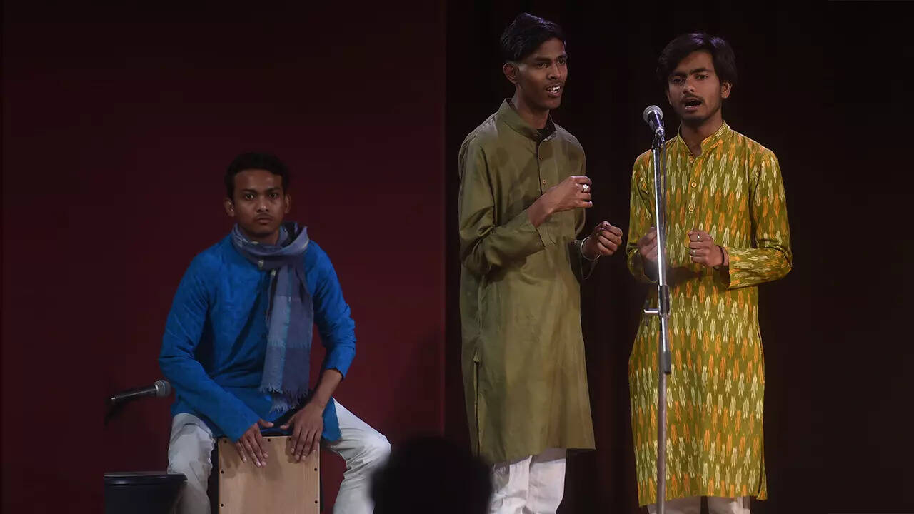 Accompanied by tabla, harmonium and guitar, the choir presented their performance in front of a packed auditorium in the city