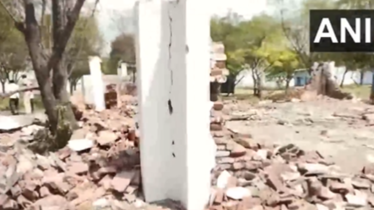 9 killed in cracker factory blast in Tamil Nadu