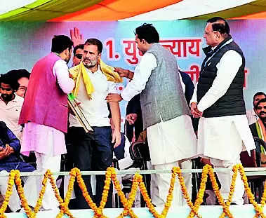 Red carpet for rich, poor ignored during consecration: Rahul Gandhi | – Times of India