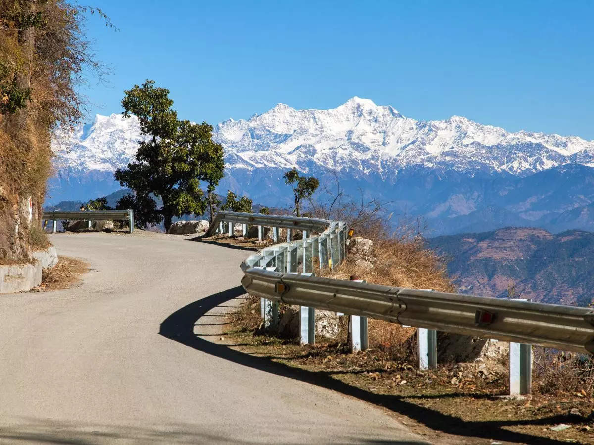 Exploring Camel's Back Road in Mussoorie: 5 things to Know