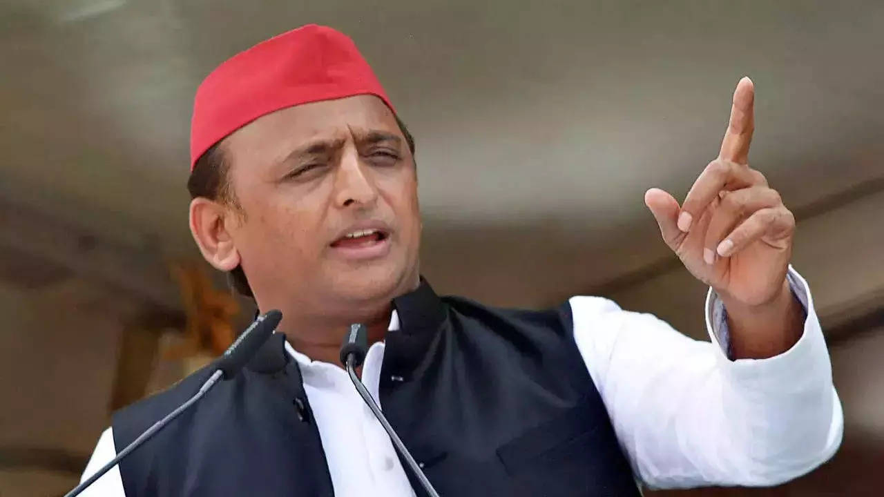 Samajwadi Party President Akhilesh Yadav refuses to join Rahul Gandhi’s yatra without finalized seat sharing | Lucknow News – Times of India