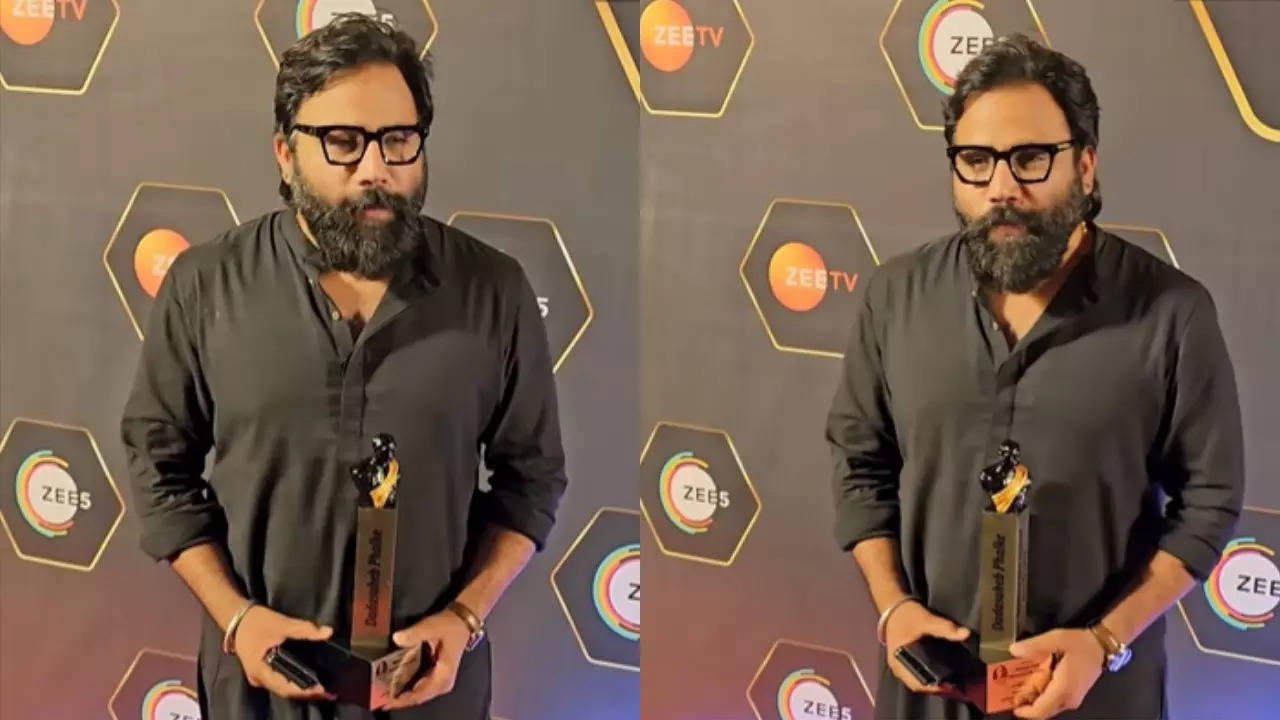 Dadasaheb Phalke Worldwide Movie Competition Awards 2024: ‘Animal’ director Sandeep Reddy Vanga flaunts his Finest Director Award on the pink carpet – WATCH video |