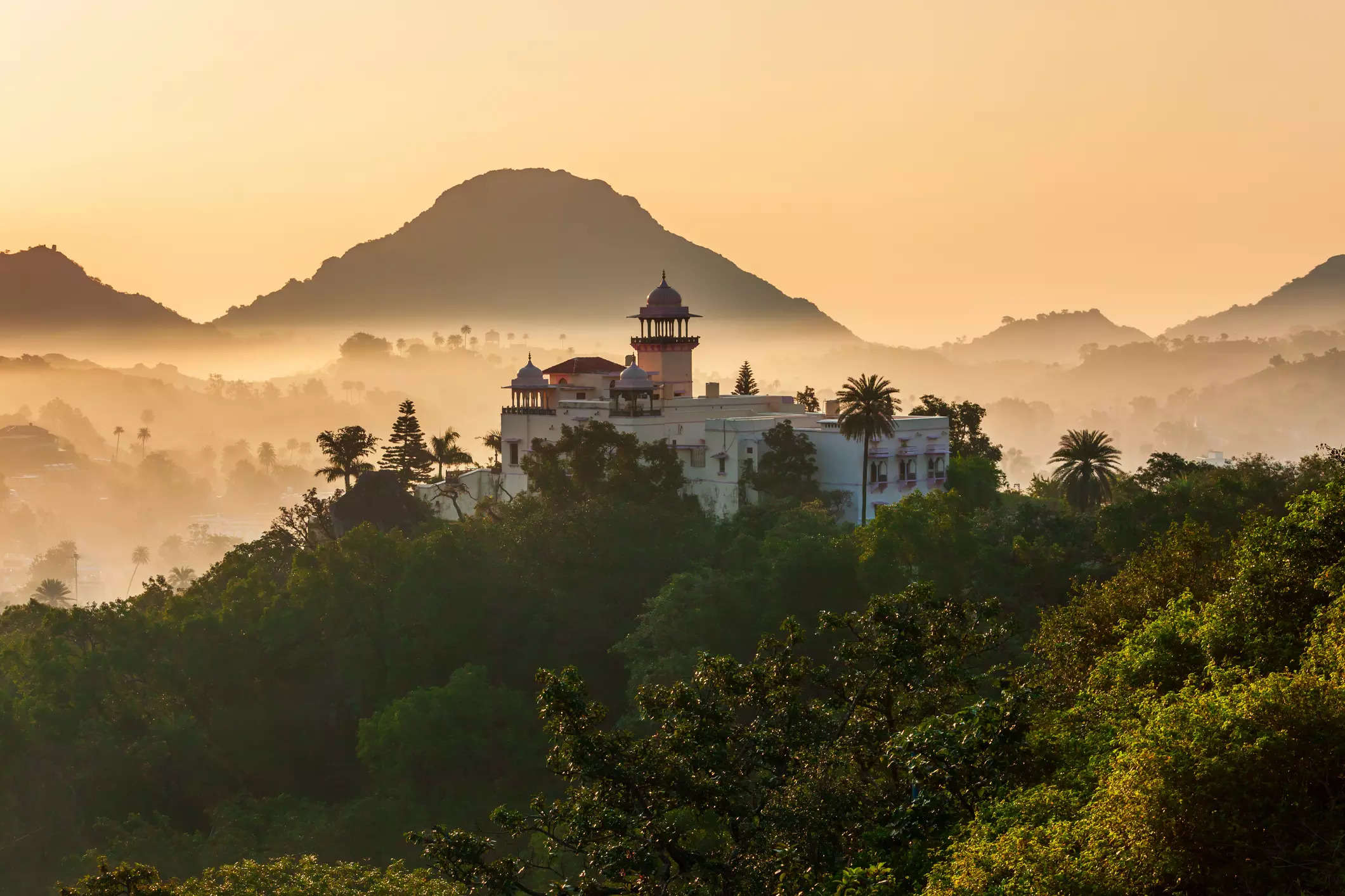 Bookmark these pretty hill stations in West India for a refreshing change
