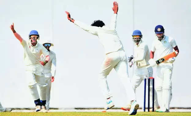 Spinners Sai Kishore & Ajith dominate as Tamil Nadu takes control in Ranji Trophy quarterfinal | Coimbatore News – Times of India