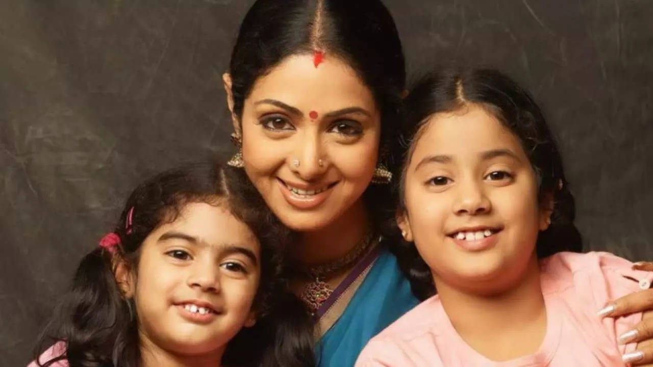 Sridevi’s death anniversary: Khushi Kapoor pays a heartfelt tribute with a beautiful throwback photograph