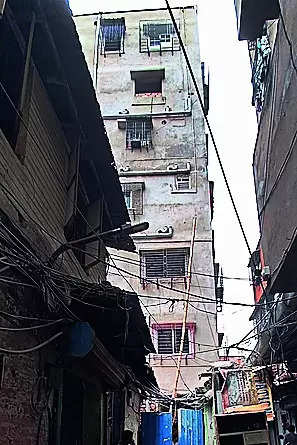 KMC, cops fail to seal building after resistance from owners | Kolkata News – Times of India