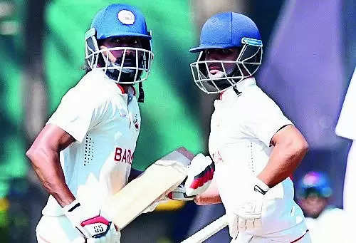 Deshpande douses Baroda’s ton-fest | Mumbai News – Times of India