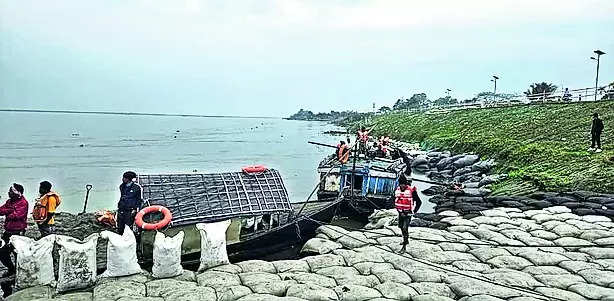 Rs 75cr Project to Protect Dibrugarh from Floods and Erosion | Guwahati News – Times of India