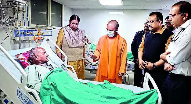 CM Yogi meets victims | Compensation ordered | Lucknow accident | Lucknow News – Times of India