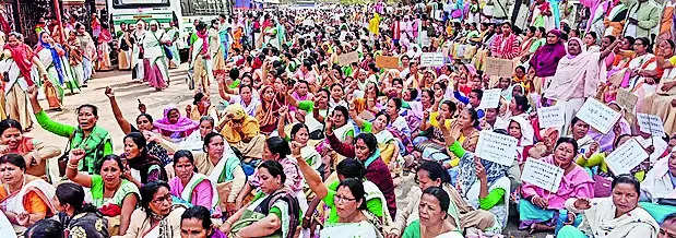 3,000 anganwadi workers stage protest in Chachal, seek hike in pay & job avenues