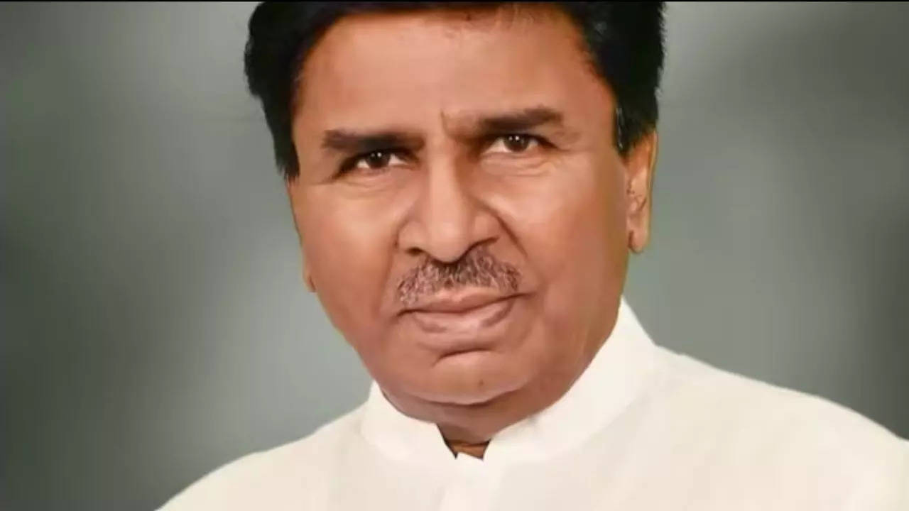 Maharashtra Congress leader Basavaraj Patil likely to join BJP today | Mumbai News – Times of India