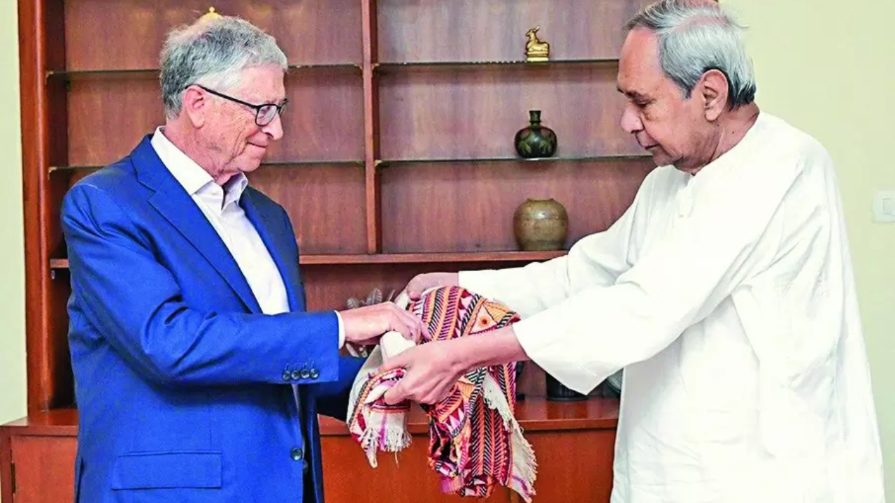 Bill Gates talks to slum dwellers in Odisha, buys Koraput coffee