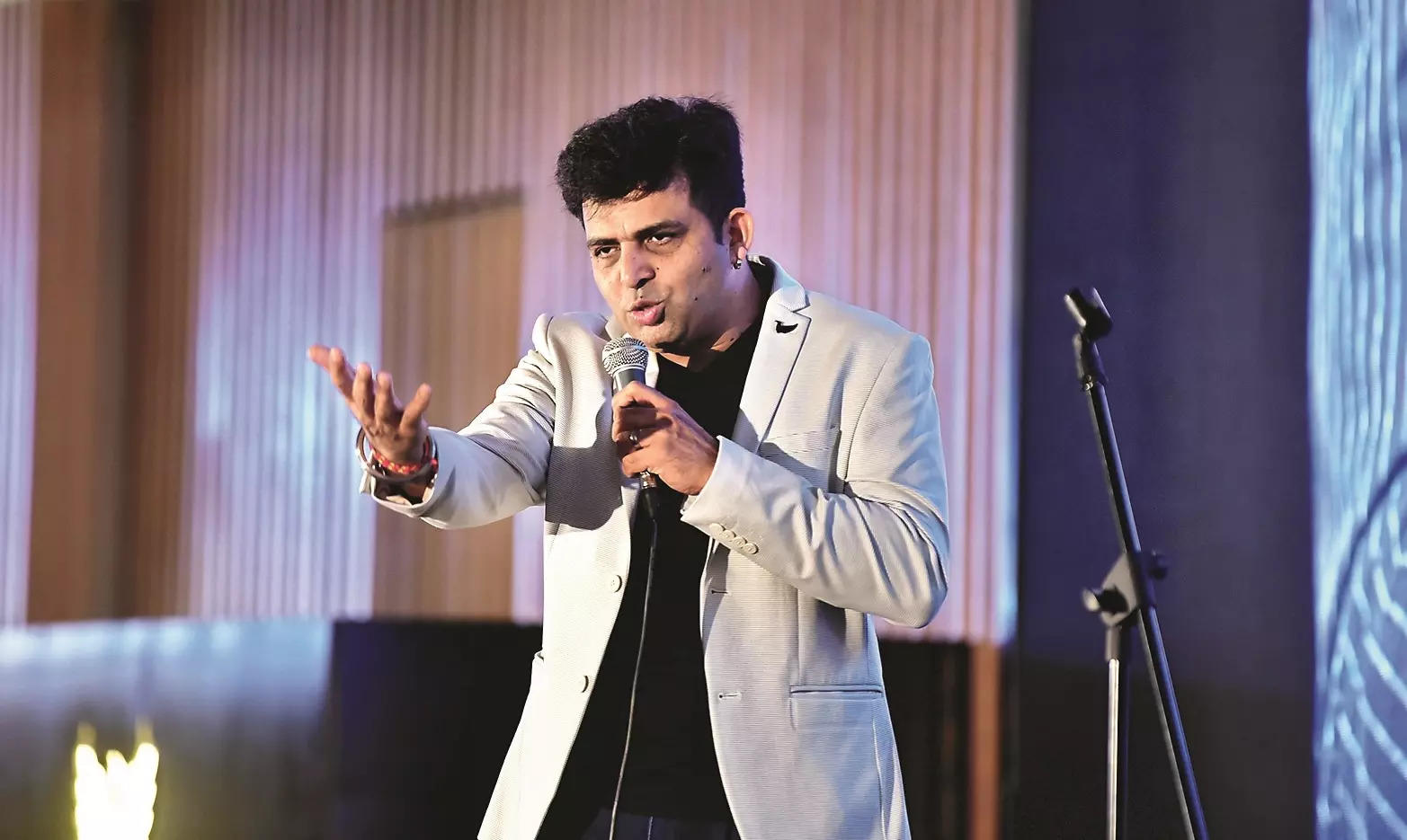 Amit Tandon at a performance in Bengaluru