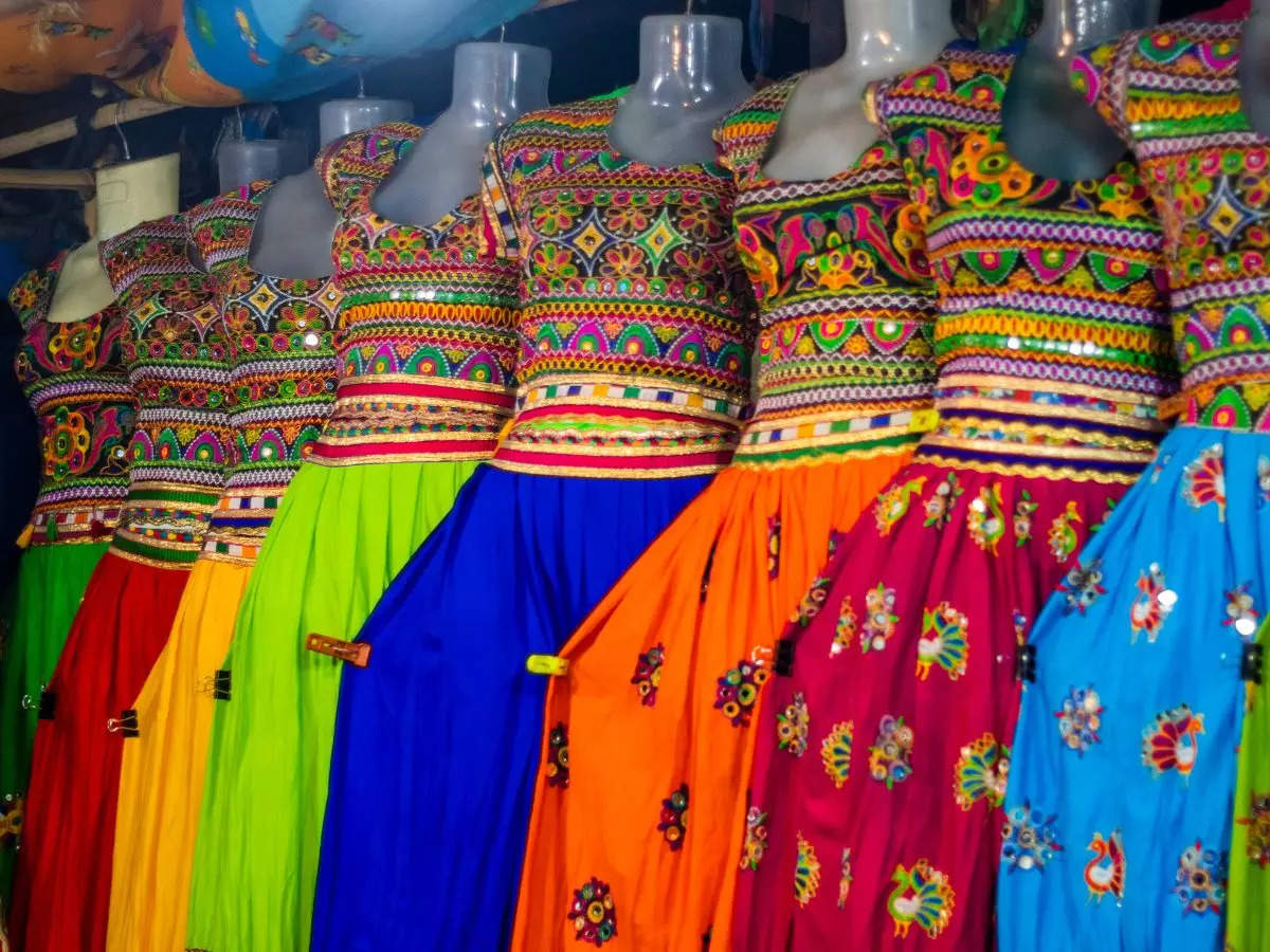 5 best places to go on a shopping spree in Gujarat!