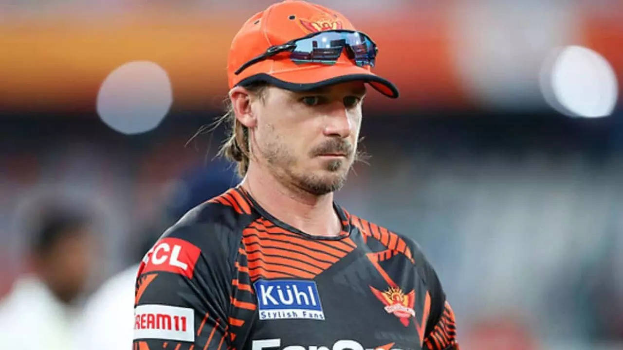 IPL: Steyn requests break from his role as SRH bowling coach