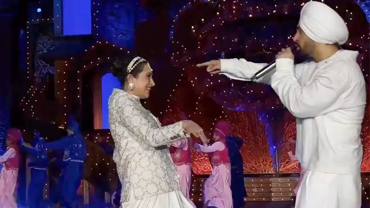 Karisma Kapoor grooves with Diljit Dosanjh on ‘Kinni Kinni’ on the grand pre-wedding occasion |