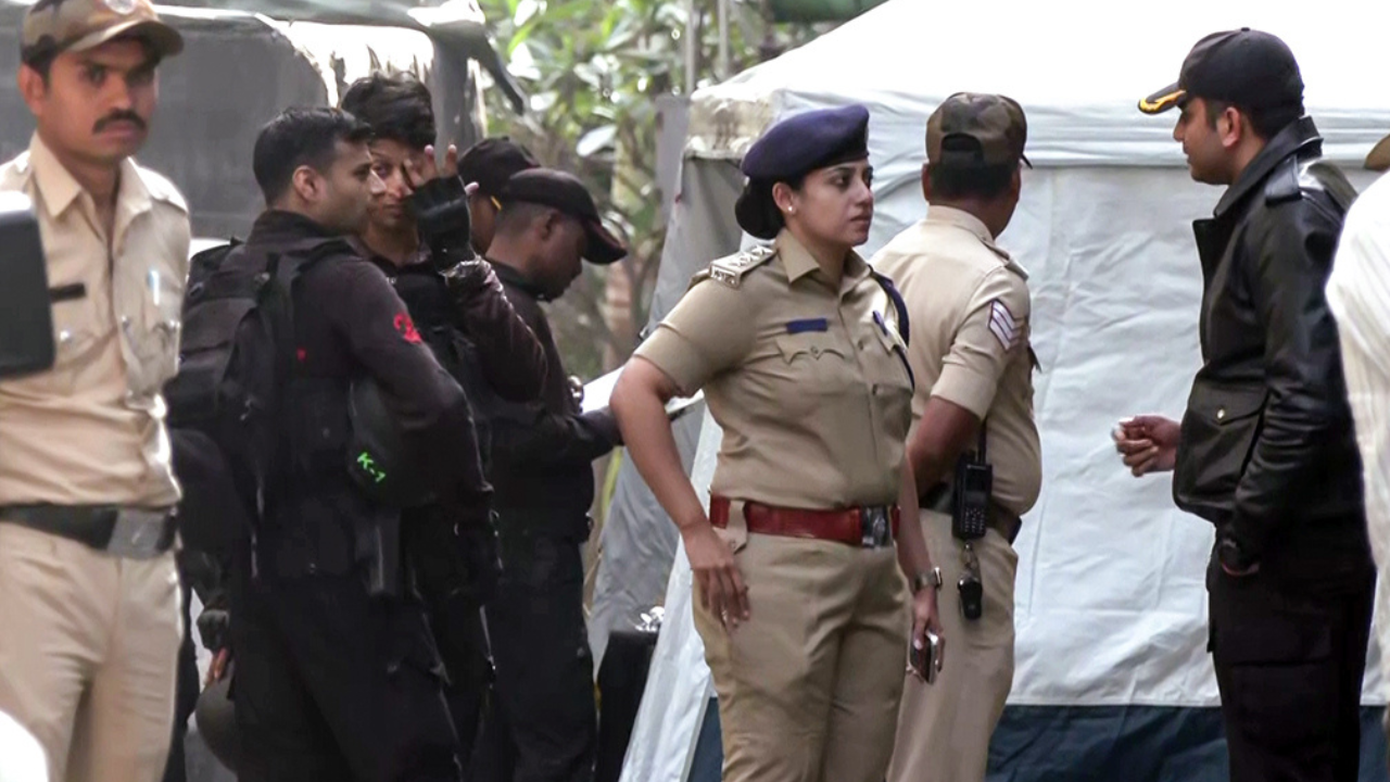 Karnataka CM, other top officials get bomb threat emails