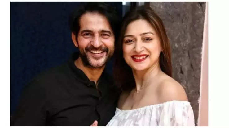 Gauri Pradhan pens down a sweet Birthday note for hubby Hiten Tejwani; says, “My soulmate and better half”