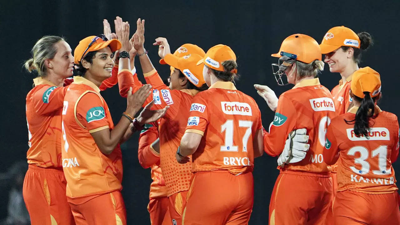WPL Live: Openers give GG good start against RCB