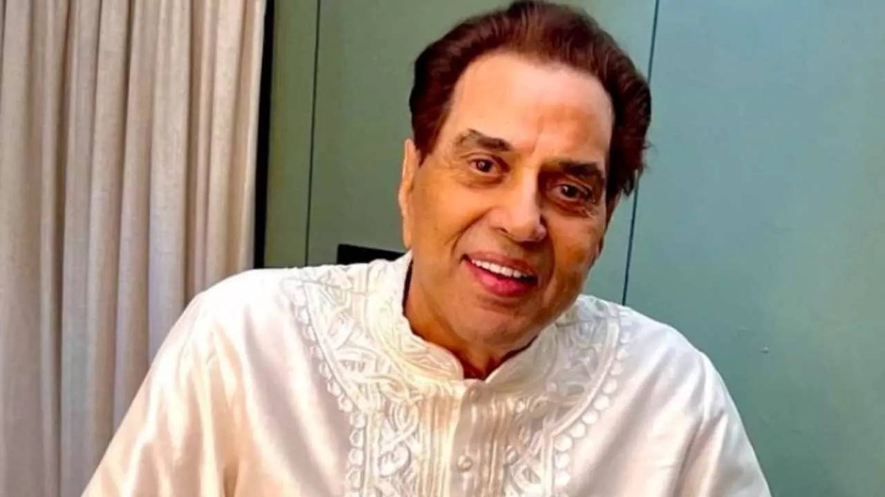 Dharmendra suffered accidents whereas dancing, dealing with well being points for the previous two weeks however is steadily recovering: Report