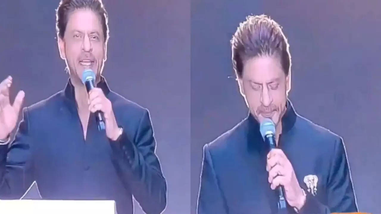 Shah Rukh Khan speaks in Gujarati, asks ‘Tabiyat tablatod che’ on the Ambanis’ pre-wedding celebrations half 2 in Jamnagar, leaves the gang cheering for him- WATCH video | Hindi Film Information