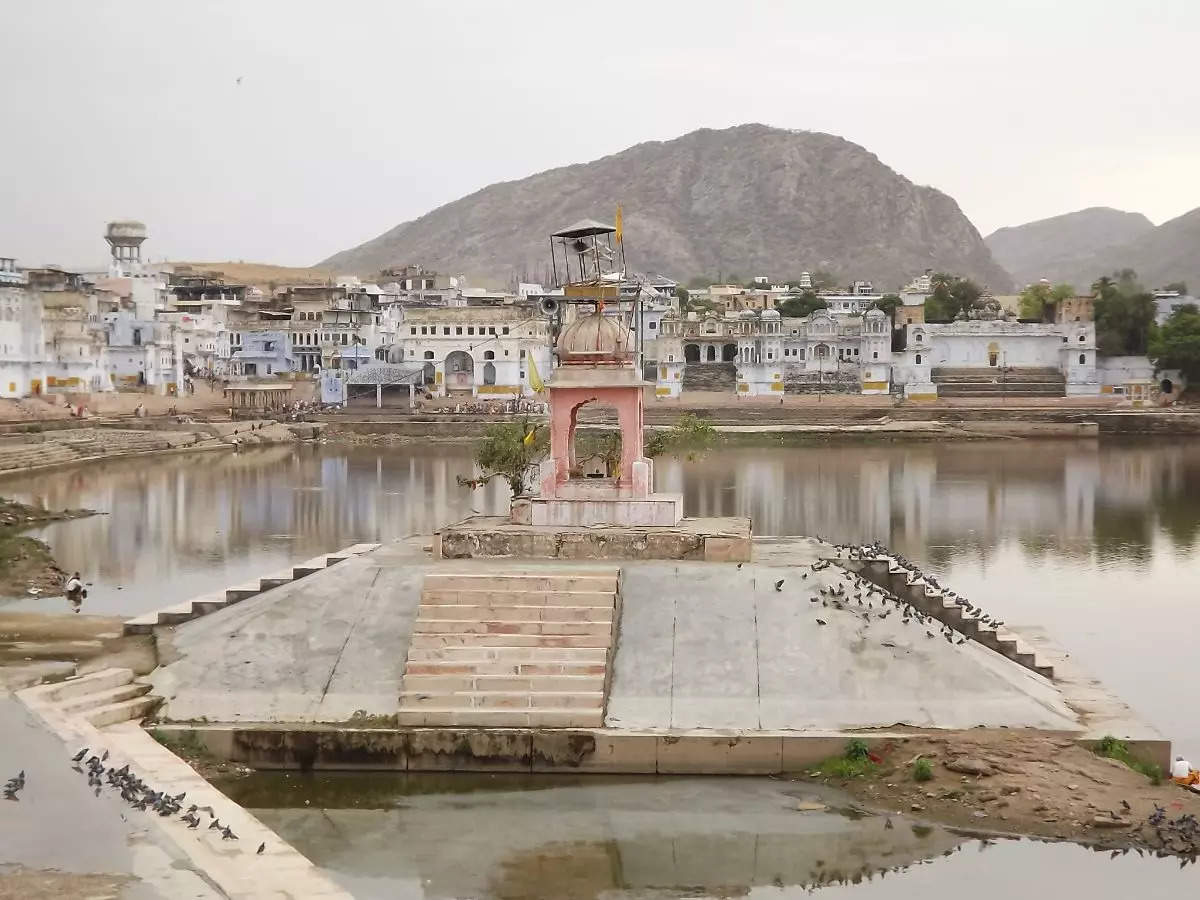 6 interesting facts about the Brahma Temple in Pushkar that will leave you shocked!