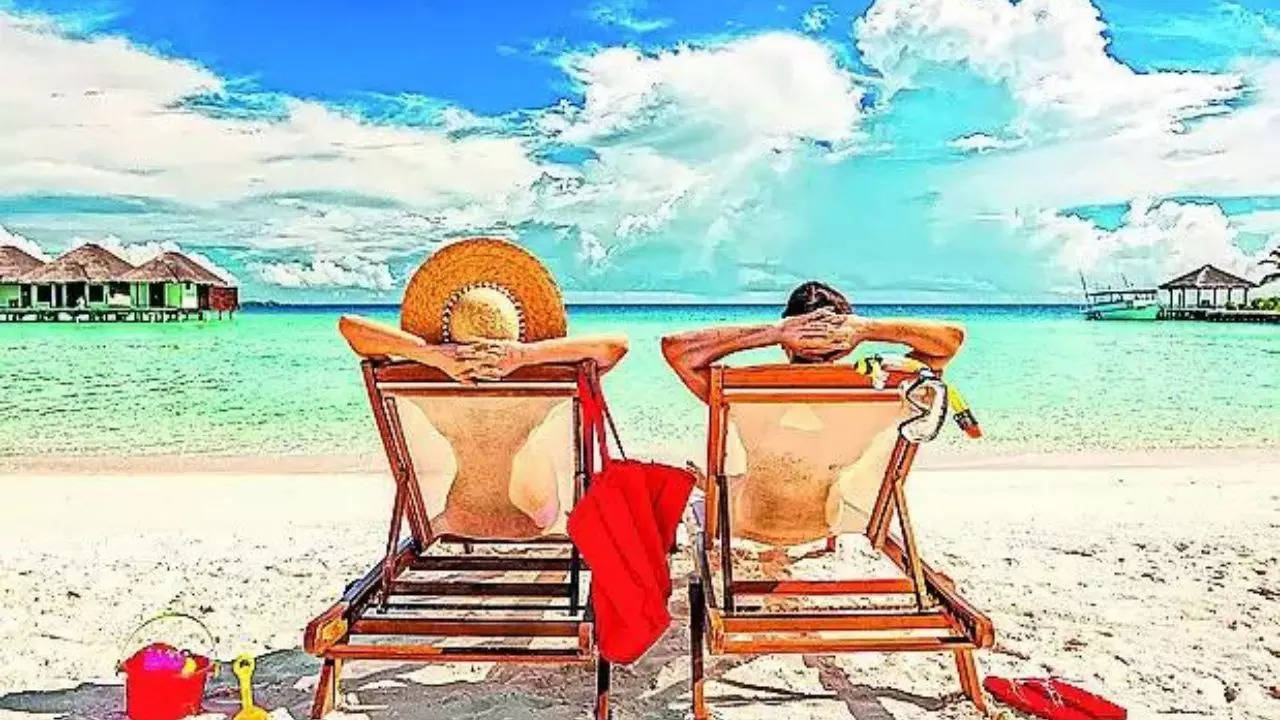 Indian tourists in Maldives decline by 33% amid diplomatic row, India drops to 6th position on visitor rankings