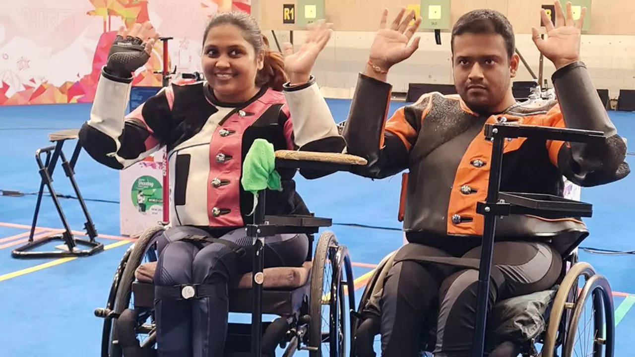 Mona Agarwal and Aadithya Giri. (Paralympic India Photo)