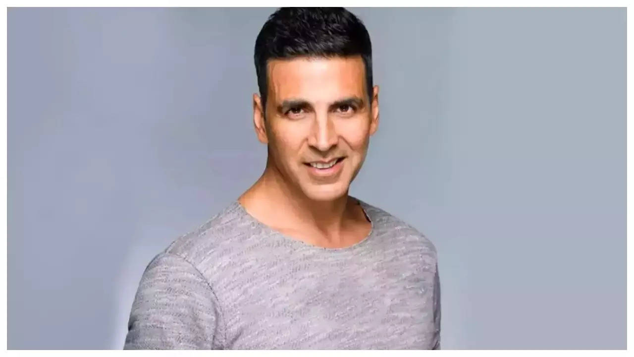 Will Akshay Kumar crew up with ‘Fukrey’ director Mrigdeep Singh Lamba for a comedy movie? Here is what we all know | Hindi Film Information